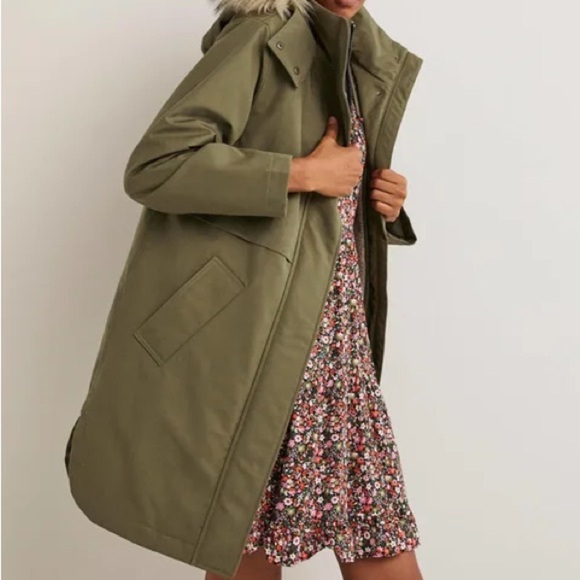 Boden Waterproof Borg Lined Parka in Basil Green ***NO LINING*** | size 10P - Picture 2 of 12